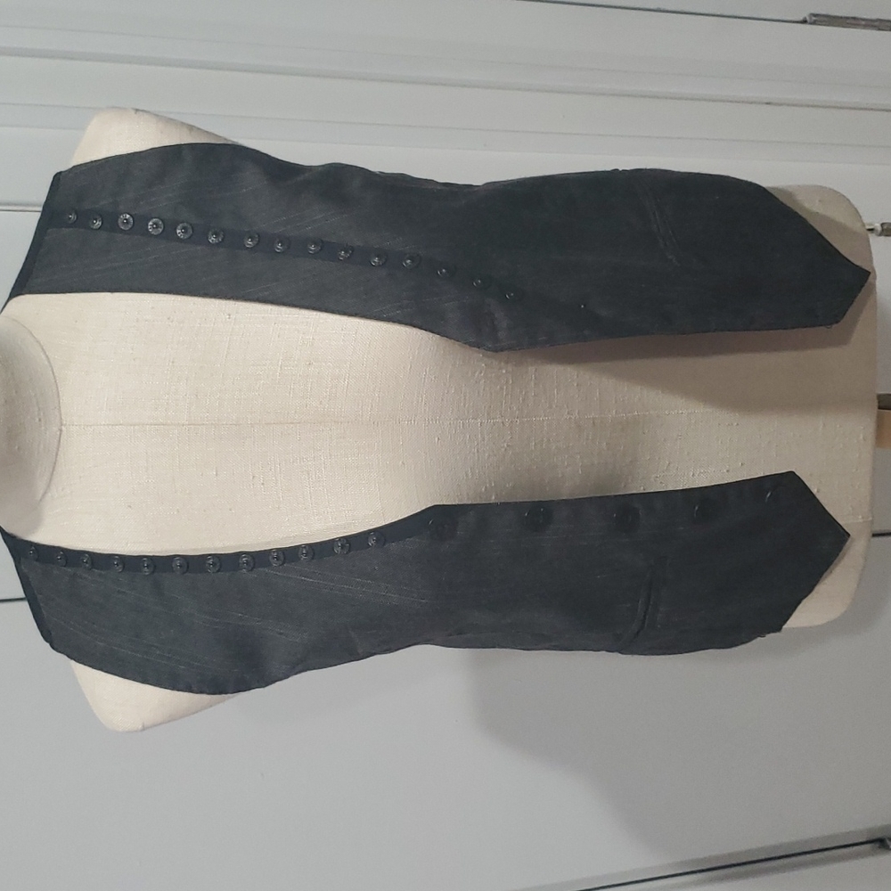 Guess Juniors Black Gothic Vest Sz Medium 12/14